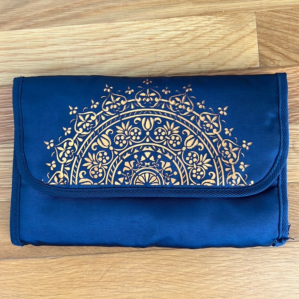 NWOT London Soho New York Cosmetic Bag